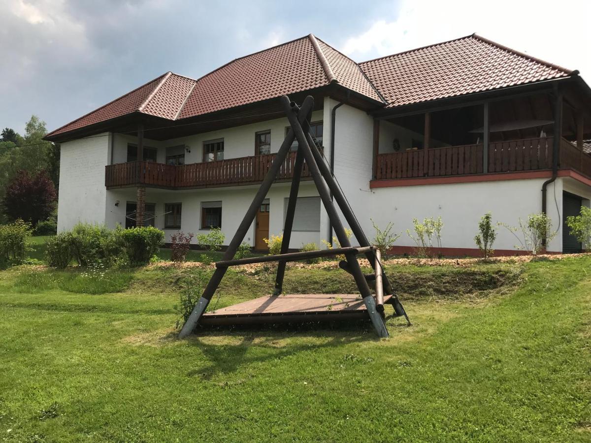 B&B Neuses Am Brand Sonnefeld 외부 사진